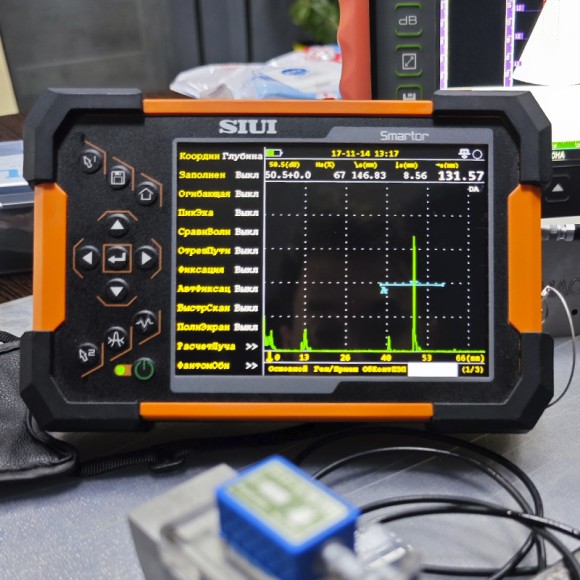 Ультразвуковой толщиномер/дефектоскоп Smartor Ультразвуковой толщиномер/дефектоскоп Smartor